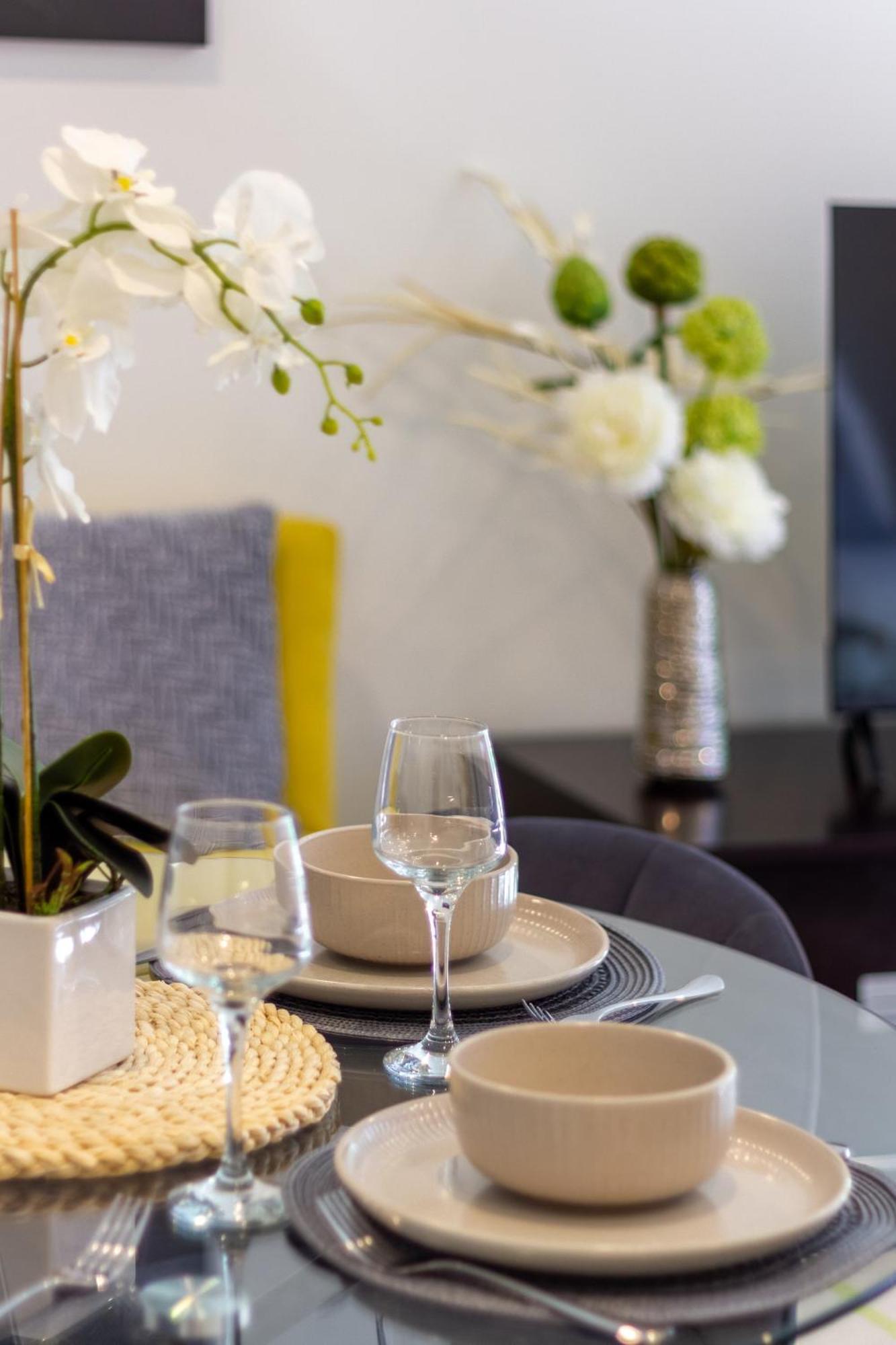 Central Escape On Cashel Street 2 Bed 2 Bath 基督城 外观 照片